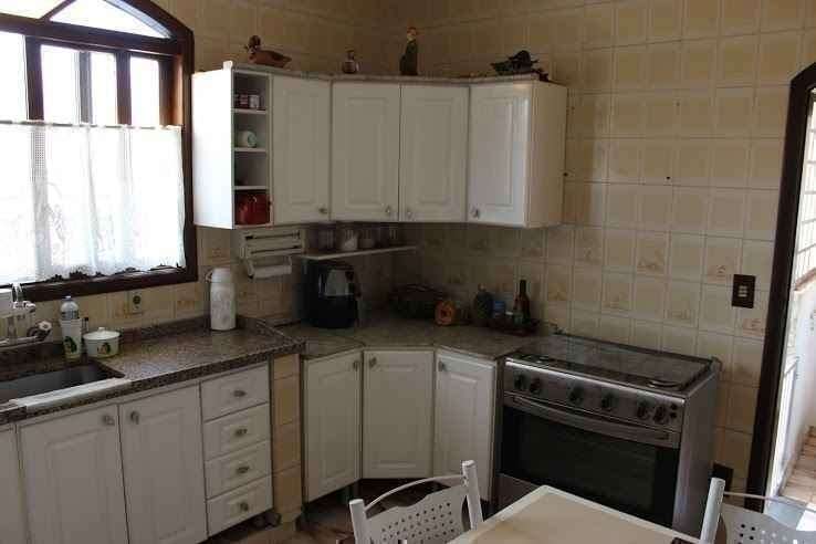 Casa com 4 quartos e 746m² à venda no bairro Portal das Colinas, Guaratingueta