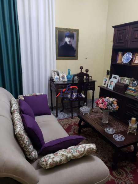 Casa com 3 quartos e 3 banheiros à venda no bairro Centro, Guaratingueta
