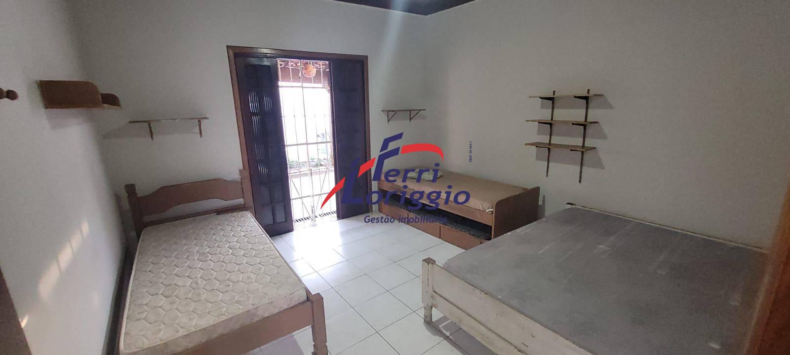 Casa com 3 quartos à venda no bairro Vila Sao Jose, Guaratingueta