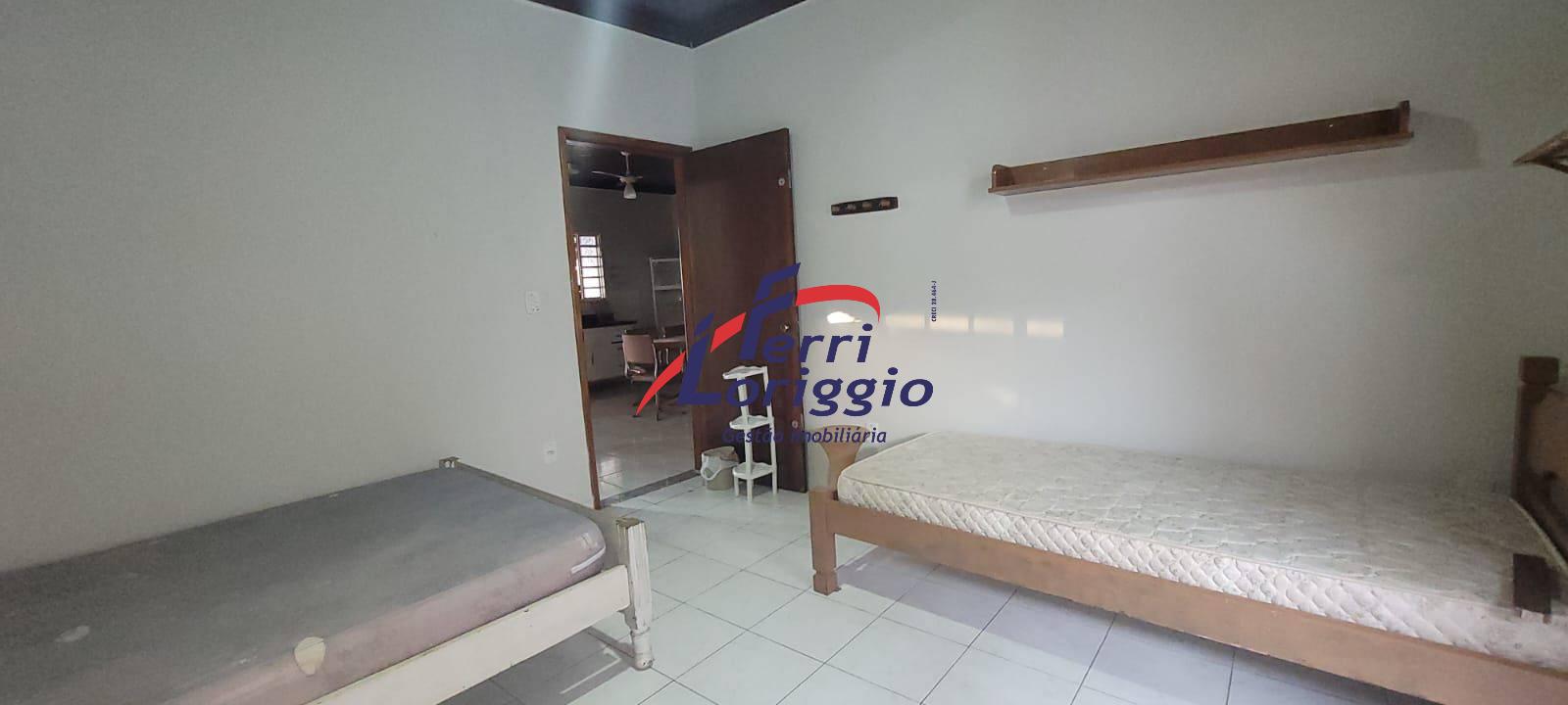 Casa com 3 quartos à venda no bairro Vila Sao Jose, Guaratingueta