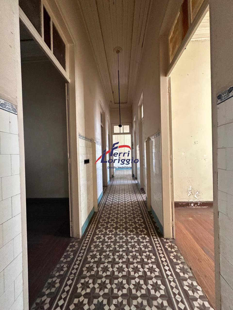 Casa à venda no bairro Centro, Guaratingueta