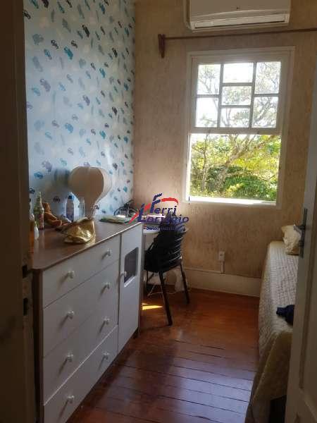 Casa com 3 quartos à venda no bairro Figueira, Guaratingueta