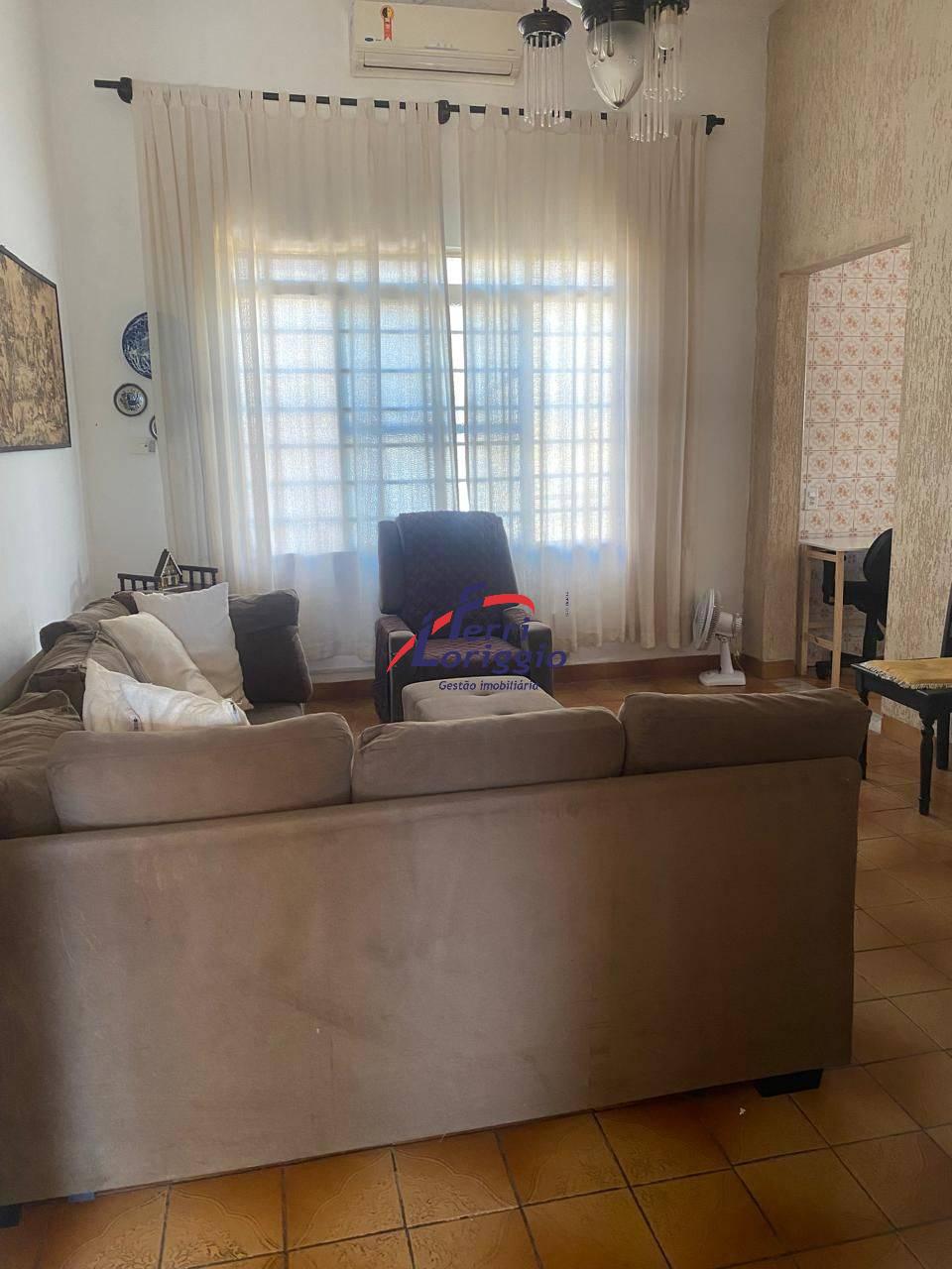 Casa com 3 quartos e 1 banheiro à venda no bairro Figueira, Guaratingueta