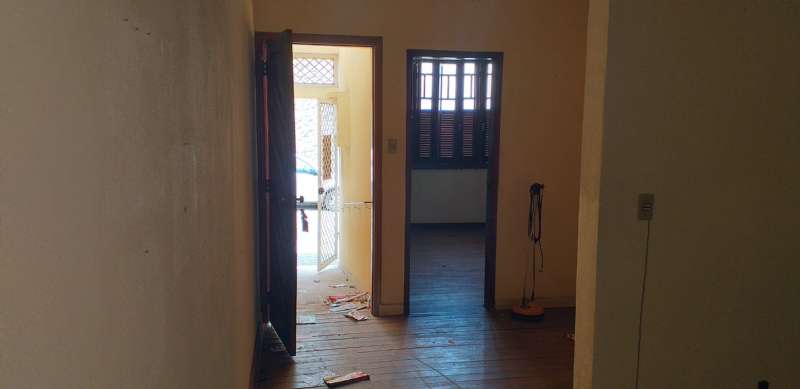 Casa com 2 quartos à venda no bairro Centro, Guaratingueta
