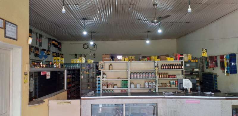 Ponto Comercial com 3 banheiros à venda no bairro Sao Benedito, Guaratingueta