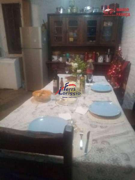 Sobrado Residencial com 3 quartos e 1 banheiro à venda no bairro Vila Municipal, Guaratingueta