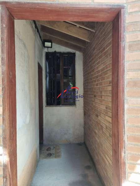 Sobrado Residencial com 3 quartos e 1 banheiro à venda no bairro Vila Municipal, Guaratingueta