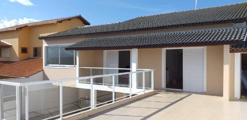 Sobrado Residencial com 3 quartos e 6 banheiros à venda no bairro Village Mantiqueira, Guaratingueta