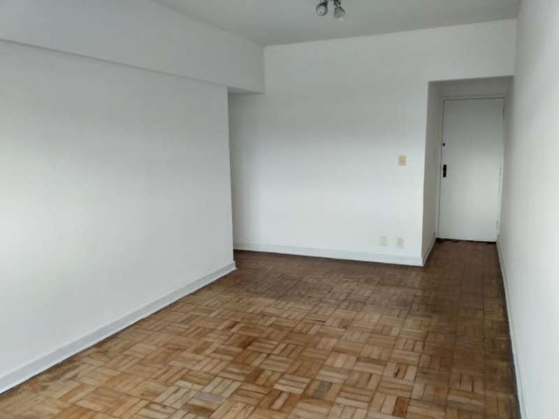 Apartamento com 3 quartos e 1 banheiro à venda no bairro Centro, Guaratingueta