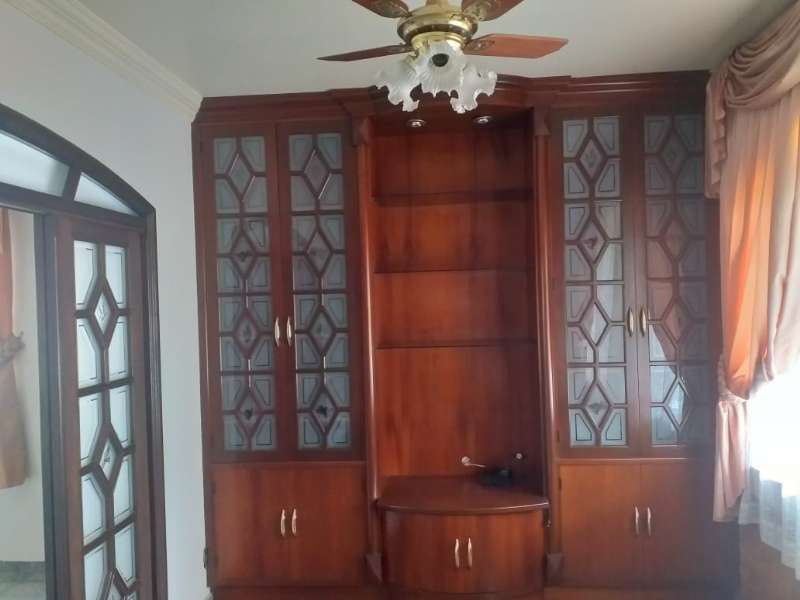 Casa com 3 quartos e 3 banheiros à venda no bairro Pedregulho, Guaratingueta