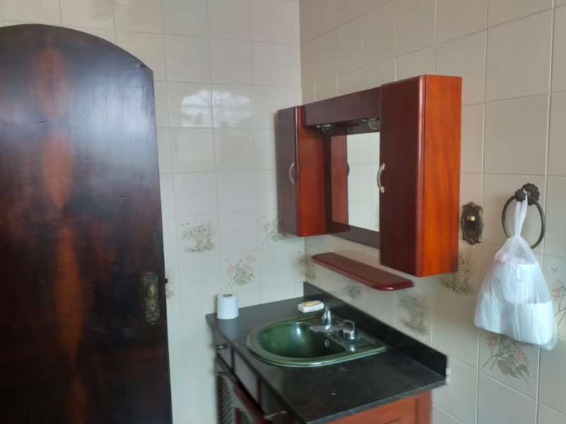 Casa com 3 quartos e 3 banheiros à venda no bairro Pedregulho, Guaratingueta