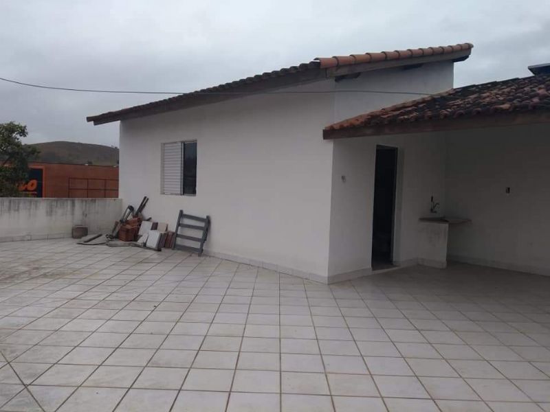 Sobrado Residencial com 7 quartos e 3 banheiros à venda no bairro Campo do Galvao, Guaratingueta