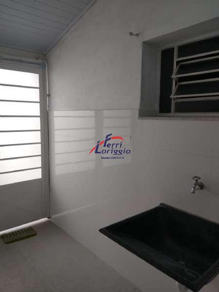 Casa com 3 quartos e 1 banheiro à venda no bairro Jardim Rony, Guaratingueta