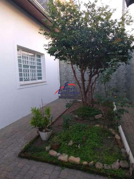 Casa com 3 quartos e 1 banheiro à venda no bairro Jardim Rony, Guaratingueta