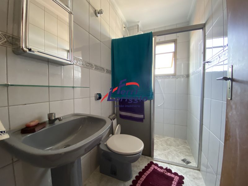 Apartamento com 3 quartos e 2 banheiros à venda no bairro Jardim Rony, Guaratingueta