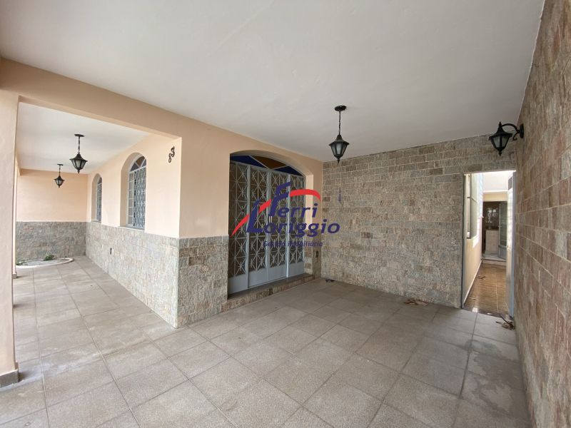 Casa com 3 quartos, 2 banheiros e 119m² à venda no bairro Vila Alves, Guaratingueta