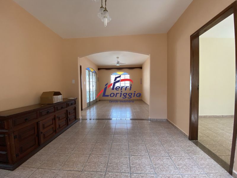 Casa com 3 quartos, 2 banheiros e 119m² à venda no bairro Vila Alves, Guaratingueta