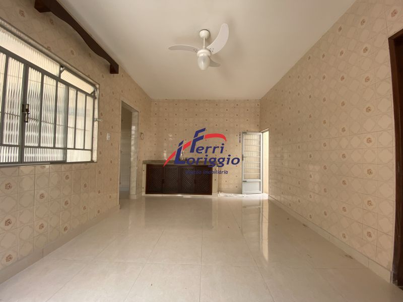 Casa com 3 quartos, 2 banheiros e 119m² à venda no bairro Vila Alves, Guaratingueta