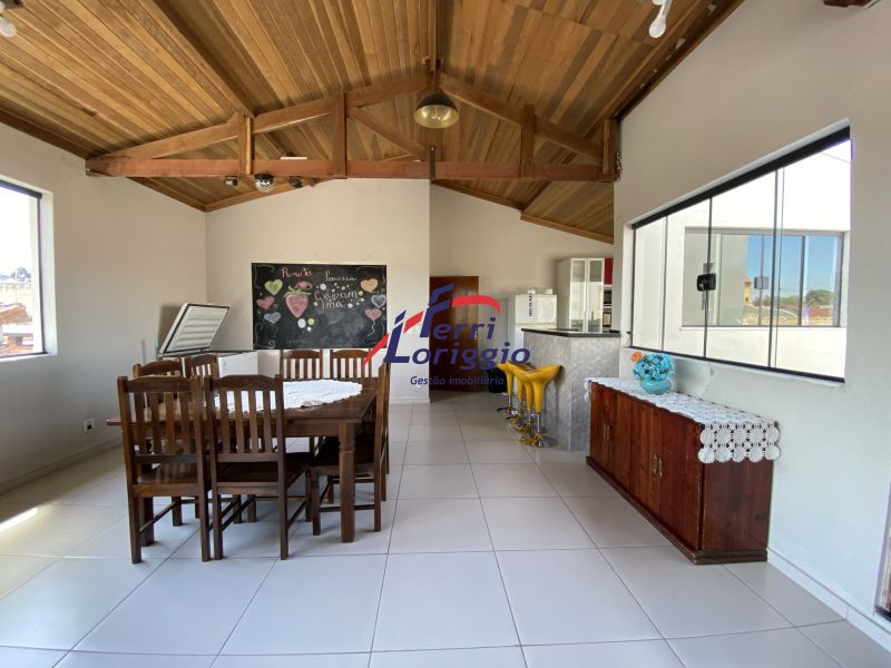 Casa com 5 quartos, 4 banheiros e 500m² à venda no bairro Jardim Rony, Guaratingueta
