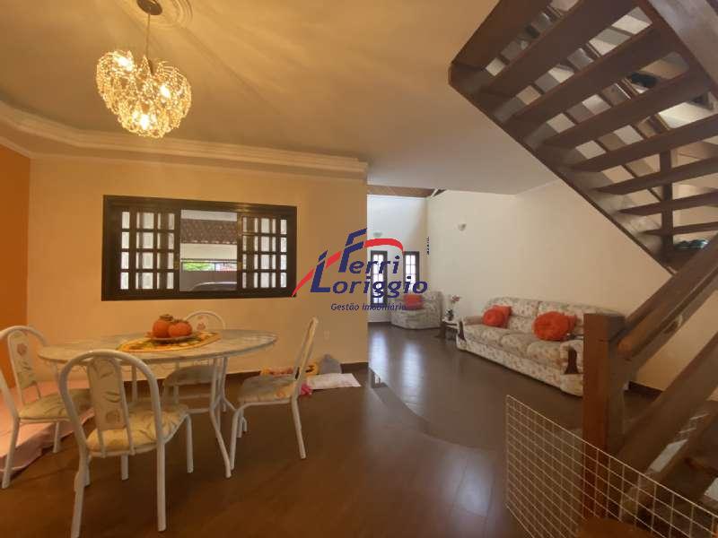 Casa com 4 quartos e 3 banheiros à venda no bairro Jardim Bela Vista, Guaratingueta