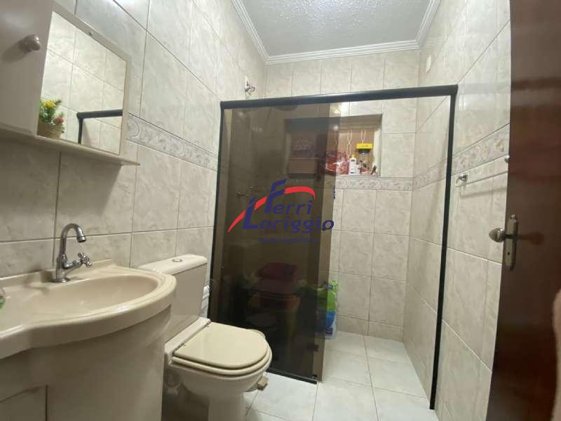 Casa com 4 quartos e 3 banheiros à venda no bairro Jardim Bela Vista, Guaratingueta