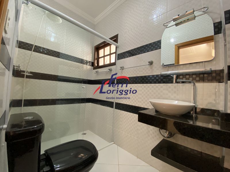 Casa com 4 quartos e 7 banheiros à venda no bairro Vila Paraiba, Guaratingueta