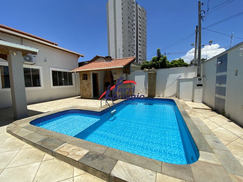 Casa com 4 quartos e 7 banheiros à venda no bairro Vila Paraiba, Guaratingueta