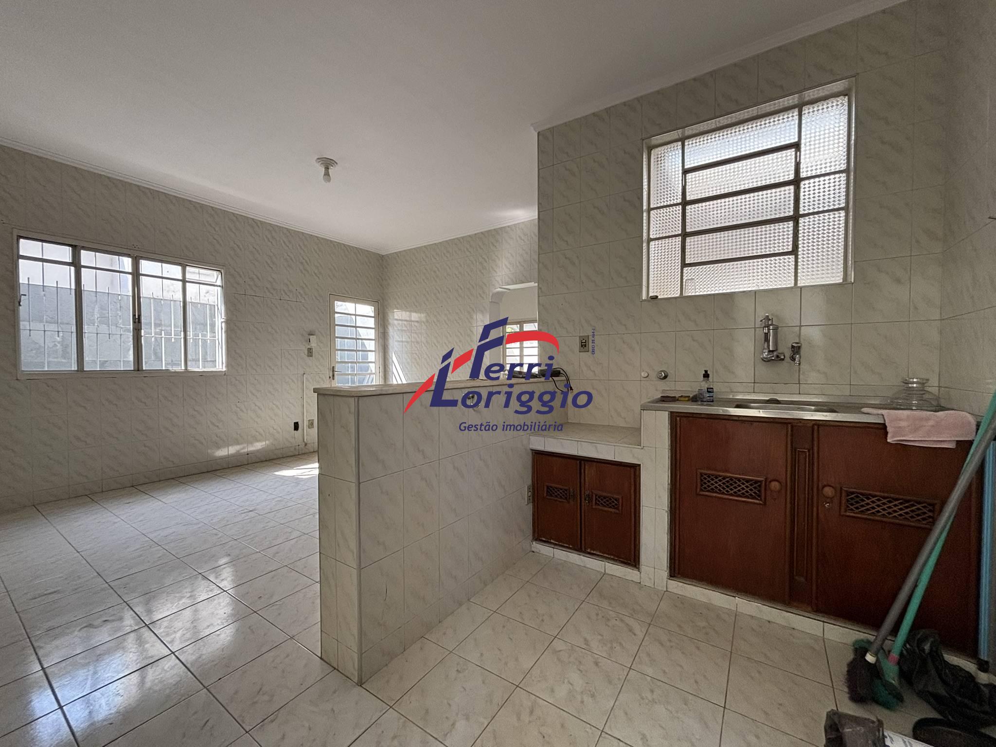 Casa com 3 quartos à venda no bairro Santa Rita, Guaratingueta