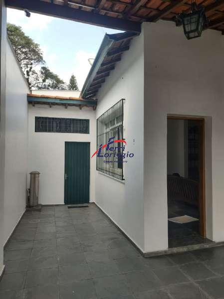 Casa com 3 quartos e 1 banheiro à venda no bairro Centro, Guaratingueta