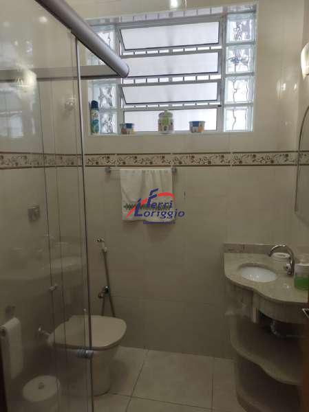 Casa com 3 quartos e 1 banheiro à venda no bairro Centro, Guaratingueta