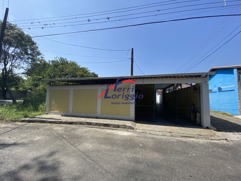 Casa com 3 quartos e 2 banheiros à venda no bairro Sao Benedito, Guaratingueta
