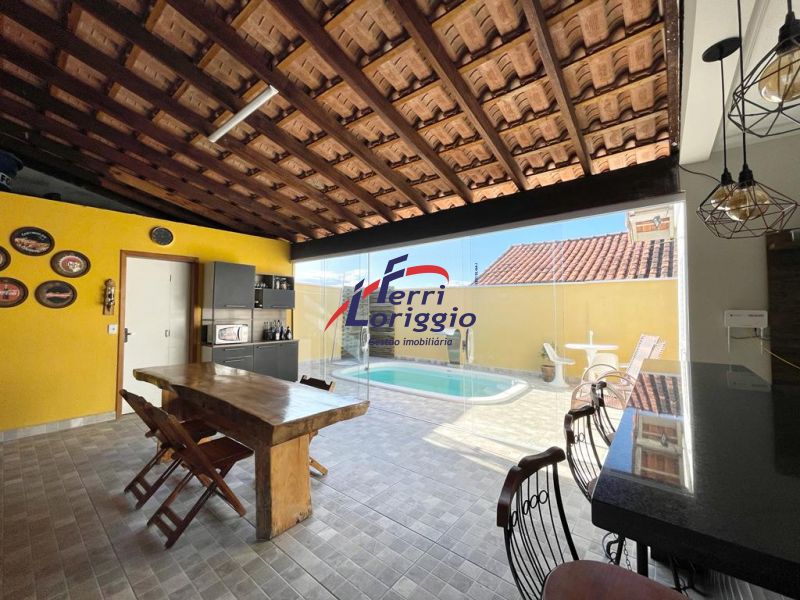 Casa com 3 quartos e 2 banheiros à venda no bairro Jardim França, Guaratingueta