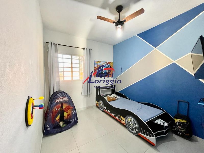 Casa com 3 quartos e 2 banheiros à venda no bairro Jardim França, Guaratingueta