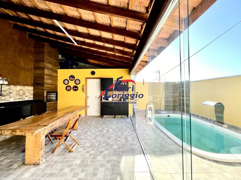 Casa com 3 quartos e 2 banheiros à venda no bairro Jardim França, Guaratingueta