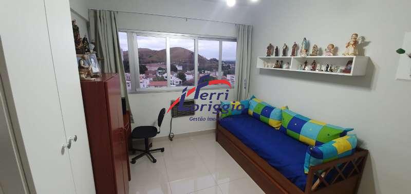 Apartamento com 3 quartos e 2 banheiros à venda no bairro Centro, Guaratingueta