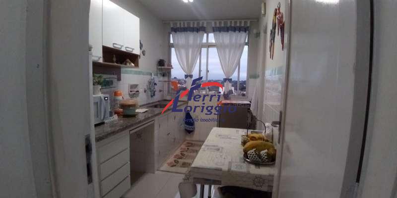 Apartamento com 3 quartos e 2 banheiros à venda no bairro Centro, Guaratingueta