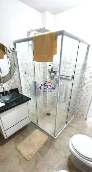 Apartamento com 3 quartos e 2 banheiros à venda no bairro Centro, Guaratingueta