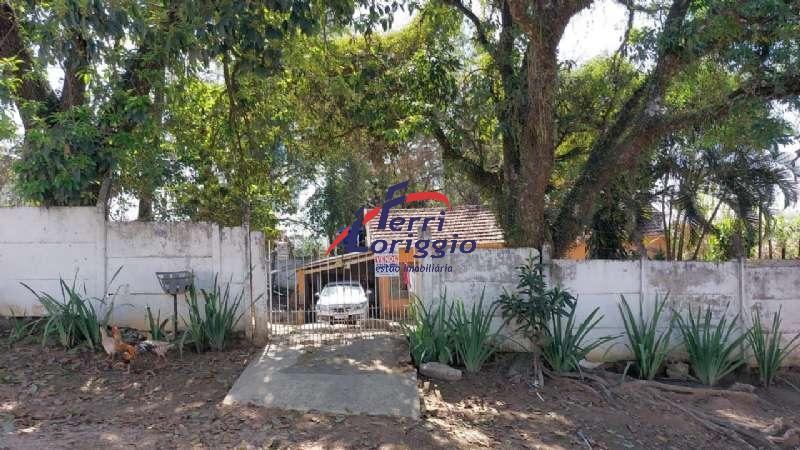 Casa de Frente com 3 quartos e 1 banheiro à venda no bairro Belvedere Club dos 500, Guaratingueta
