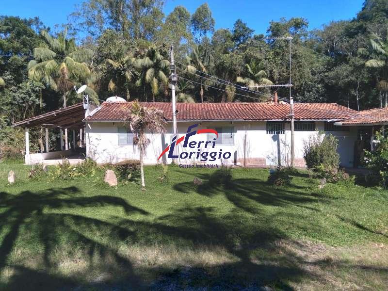 Sitio com 3 quartos e 3 banheiros à venda no bairro Centro, Lagoinha
