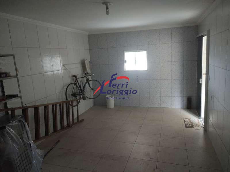 Apartamento com 3 quartos e 2 banheiros à venda no bairro Sao Benedito, Guaratingueta