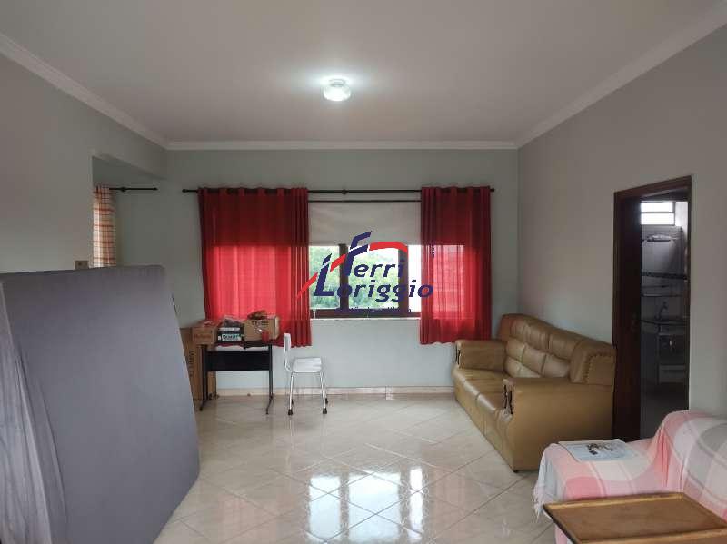 Apartamento com 3 quartos e 2 banheiros à venda no bairro Sao Benedito, Guaratingueta