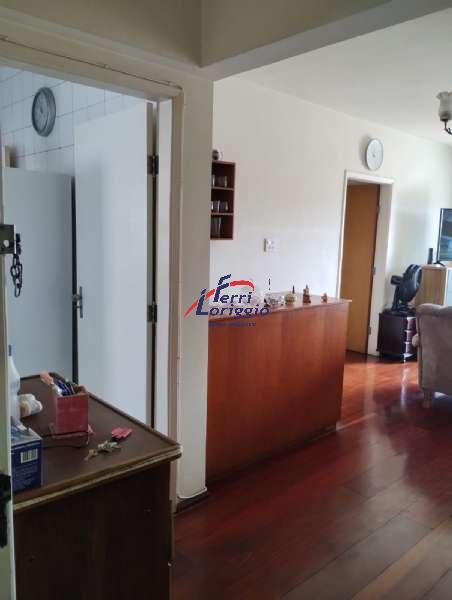 Apartamento com 3 quartos, 3 banheiros e 120m² à venda no bairro Centro, Guaratingueta