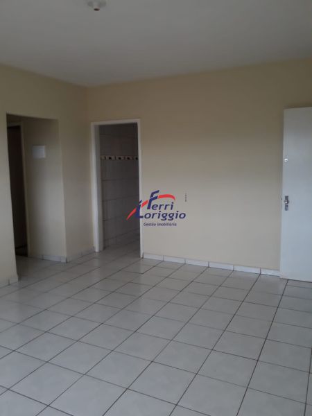 Apartamento à venda no bairro Pedregulho, Guaratingueta