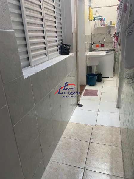 Casa com 6 quartos e 3 banheiros à venda no bairro Itaguaçu, Aparecida