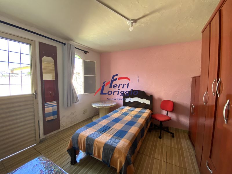 Casa com 4 quartos e 2 banheiros à venda no bairro Jardim Coelho Neto, Guaratingueta