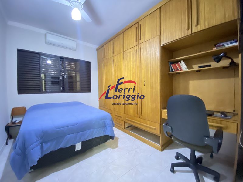 Casa com 3 quartos e 2 banheiros à venda no bairro Santa Rita, Guaratingueta
