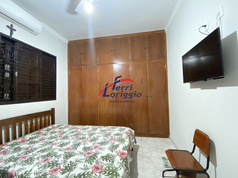 Casa com 3 quartos e 2 banheiros à venda no bairro Santa Rita, Guaratingueta
