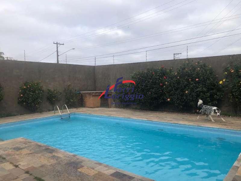 Casa com 4 quartos à venda no bairro Vila Paraiba, Guaratingueta