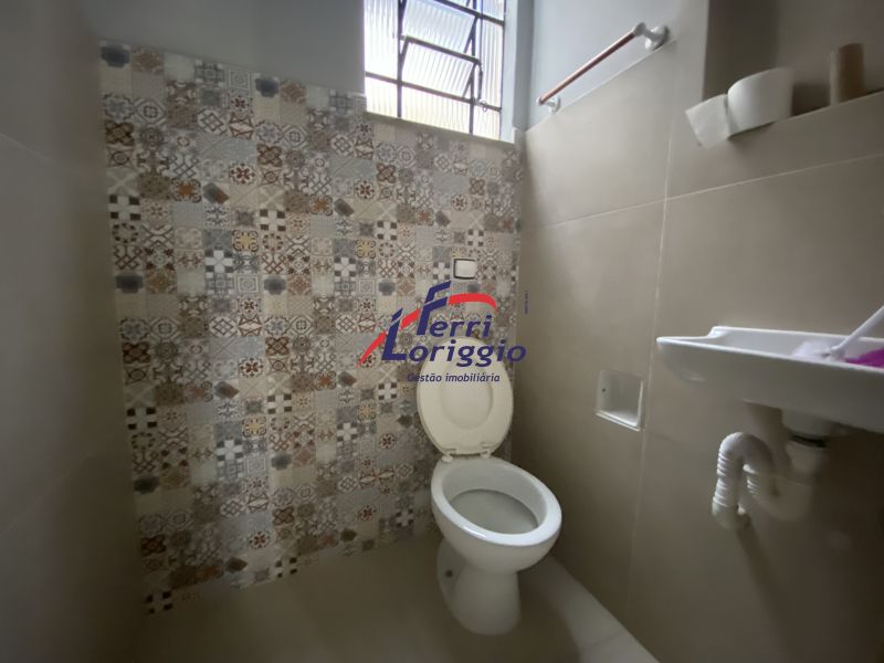 Casa com 5 quartos e 3 banheiros à venda no bairro Centro, Guaratingueta