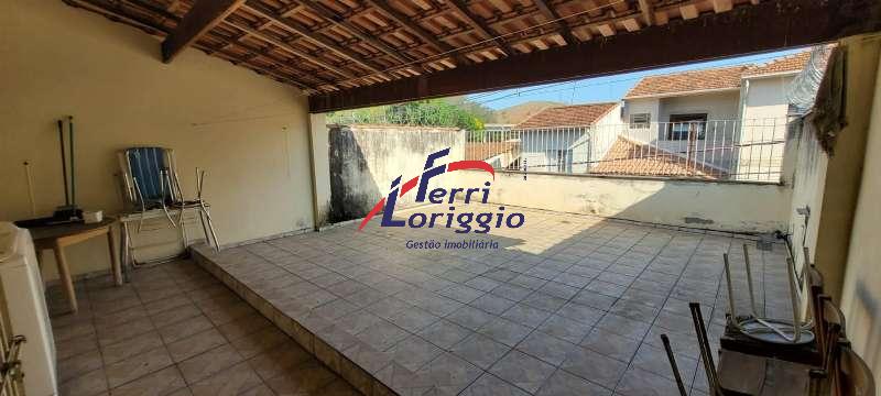 Casa com 3 quartos, 2 banheiros e 82m² à venda no bairro Centro, Guaratingueta